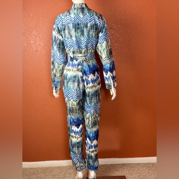 L'ATISTE Blue and Green Patterned Jumpsuit Size Small. E71 - Picture 12 of 15